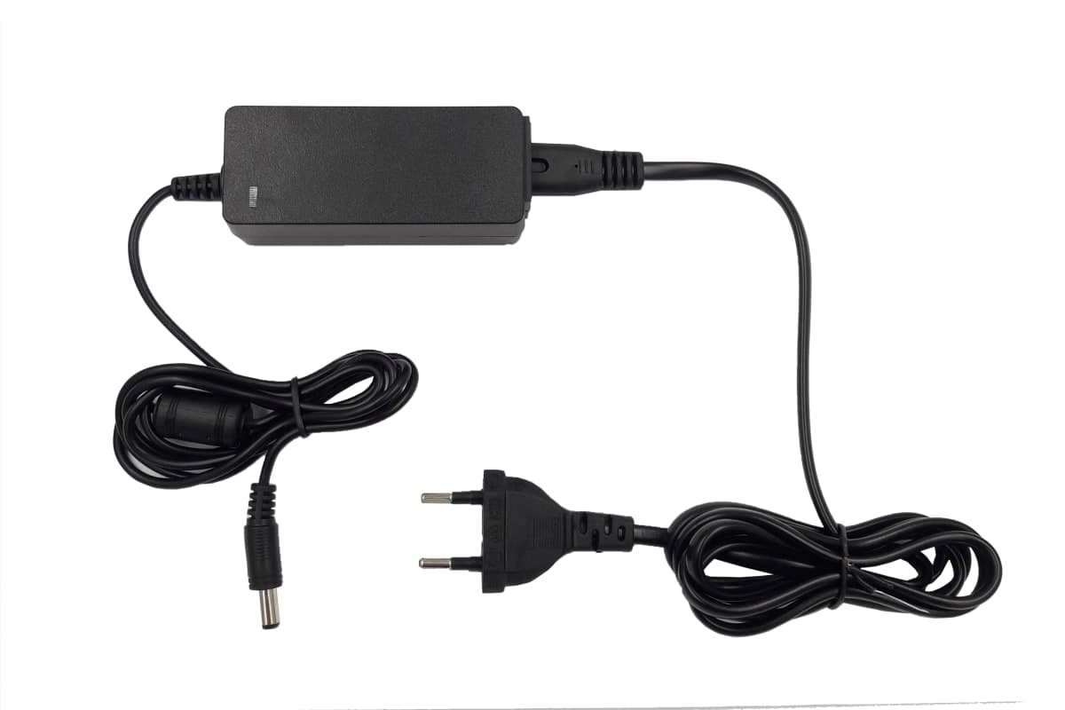 Fuente de poder 12V 1A