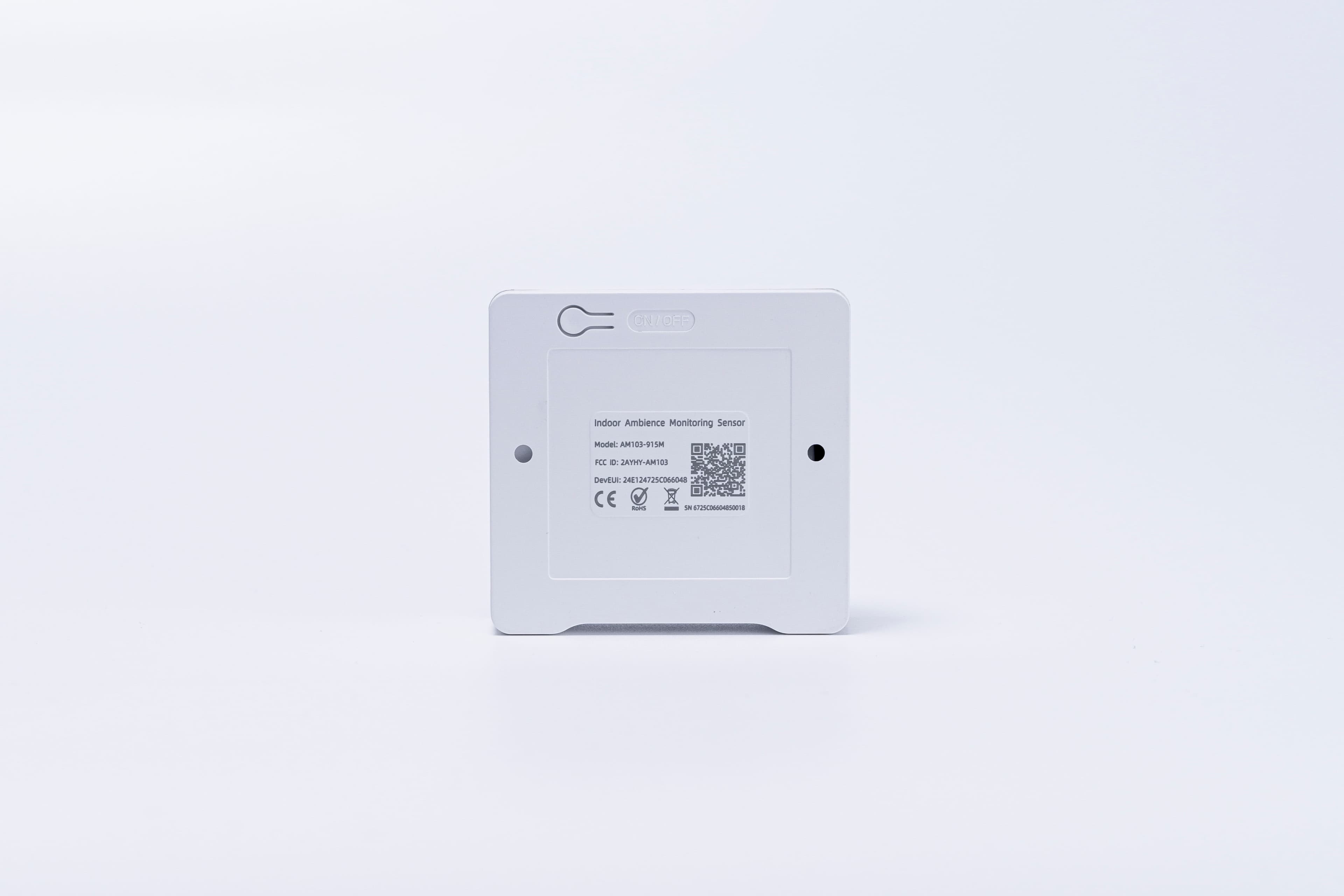 Sensor LoRaWAN de CO₂, Temperatura y Humedad con Pantalla E-Ink AM103 – Milesight