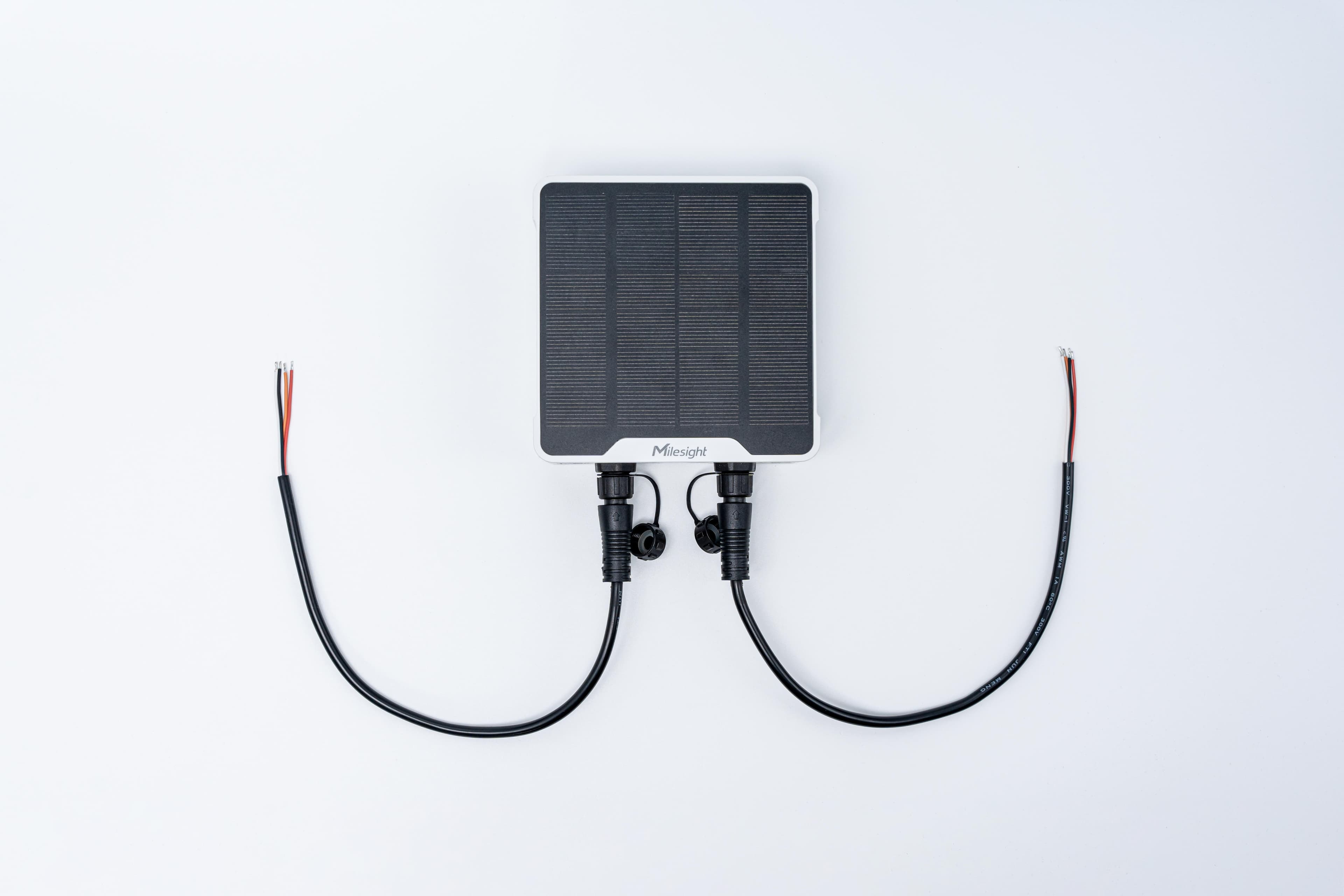 Controlador de Válvulas LoRaWAN con Panel Solar y Antena Externa UC511 – Milesight